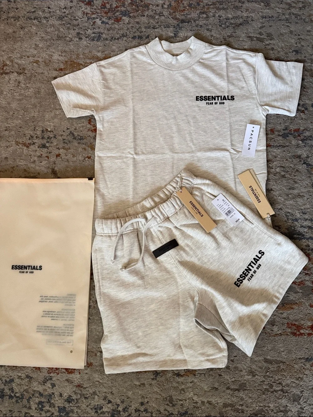 ESSENTIALS Fear of God Ligth Oat Tee & Shorts Set for KIDS Size 10